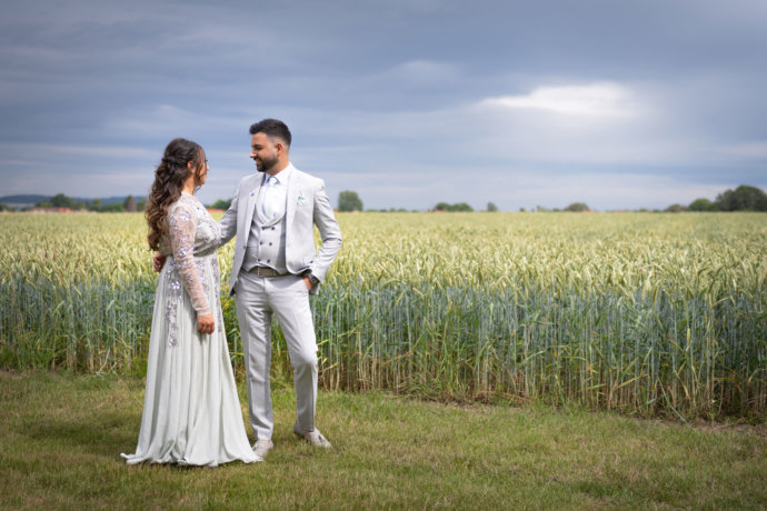 Shooting Verlobung draußen © Copyright UK Photographie