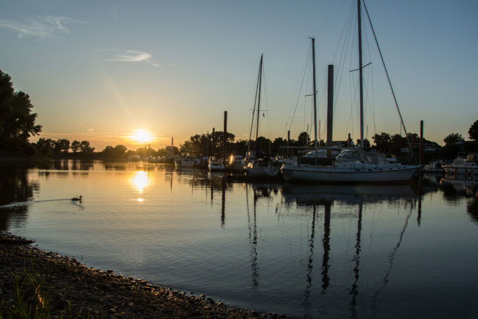 Sonnenuntergang am Hafen © Copyright UK Photographie
